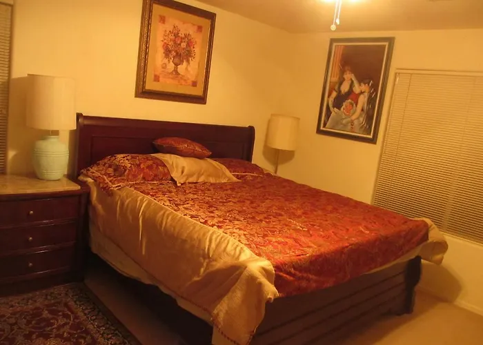 Art Gallery Holiday home Gilbert
